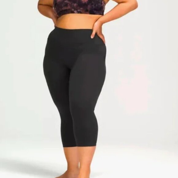 Lululemon Align Super High Rise Crop Leggings 21" Black Size 18 - Picture 8 of 8
